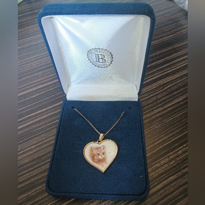 Bradford Exchange Vintage Cat Pendant Necklace 99$